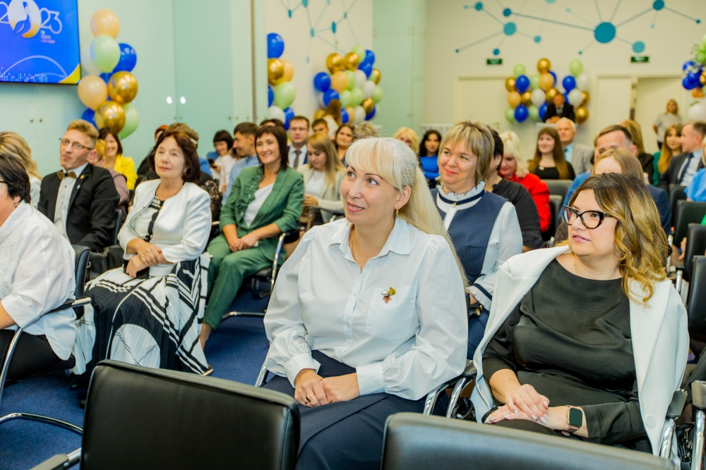 Основное изображение